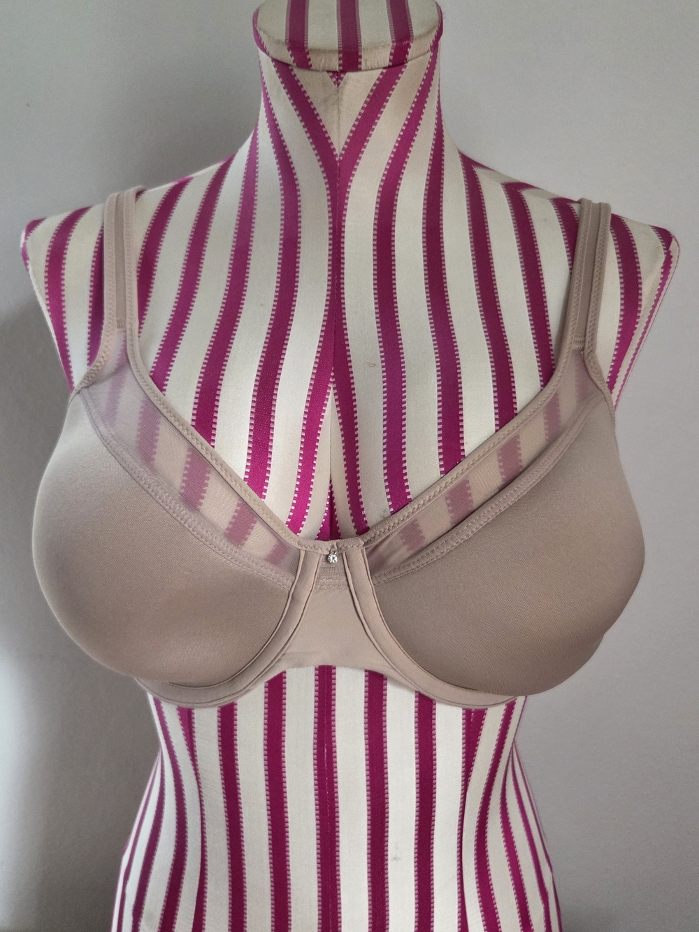 Bali Beige/Nude Seamless Full-Coverage Underwire Bra